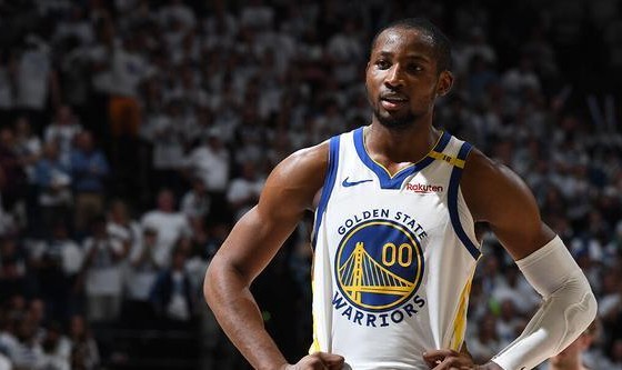 世界杯-曝吉迪4年1亿美元续约公牛 确实对库明加的市场产生了影响