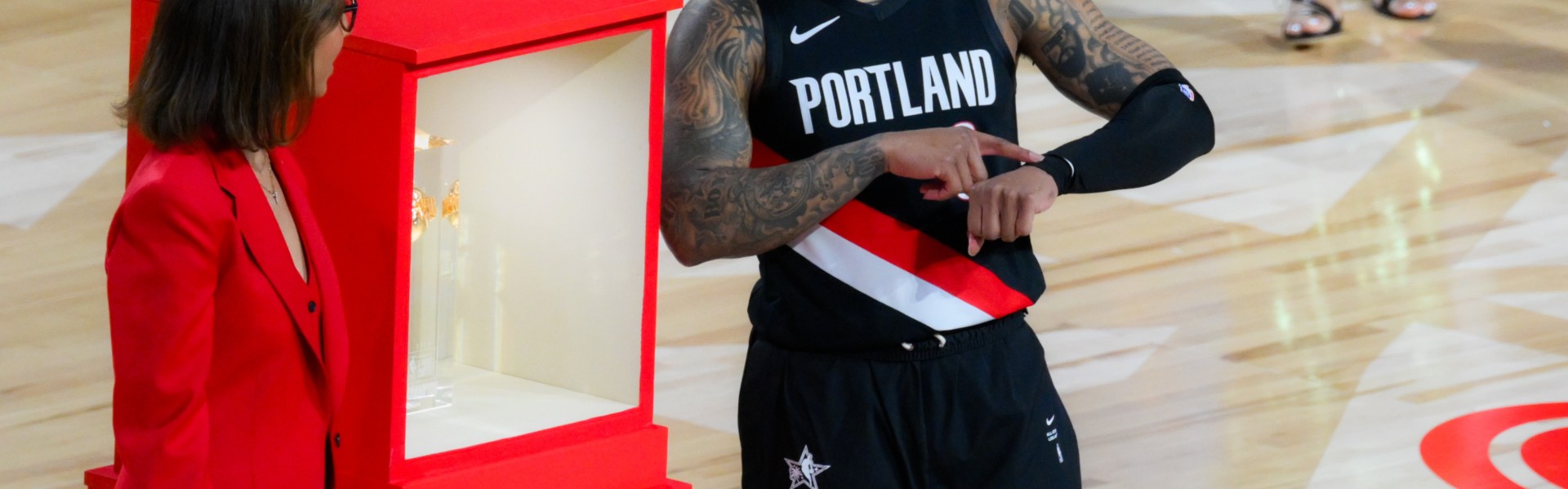 世界杯-塔图姆：看到利拉德三分夺冠很开心 我懂得重新回归球场的感觉