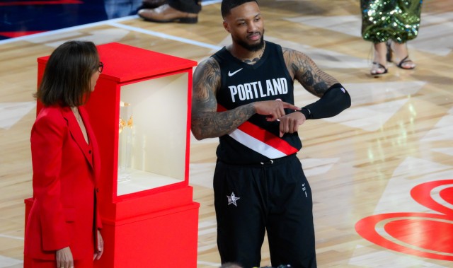 世界杯-塔图姆：看到利拉德三分夺冠很开心 我懂得重新回归球场的感觉